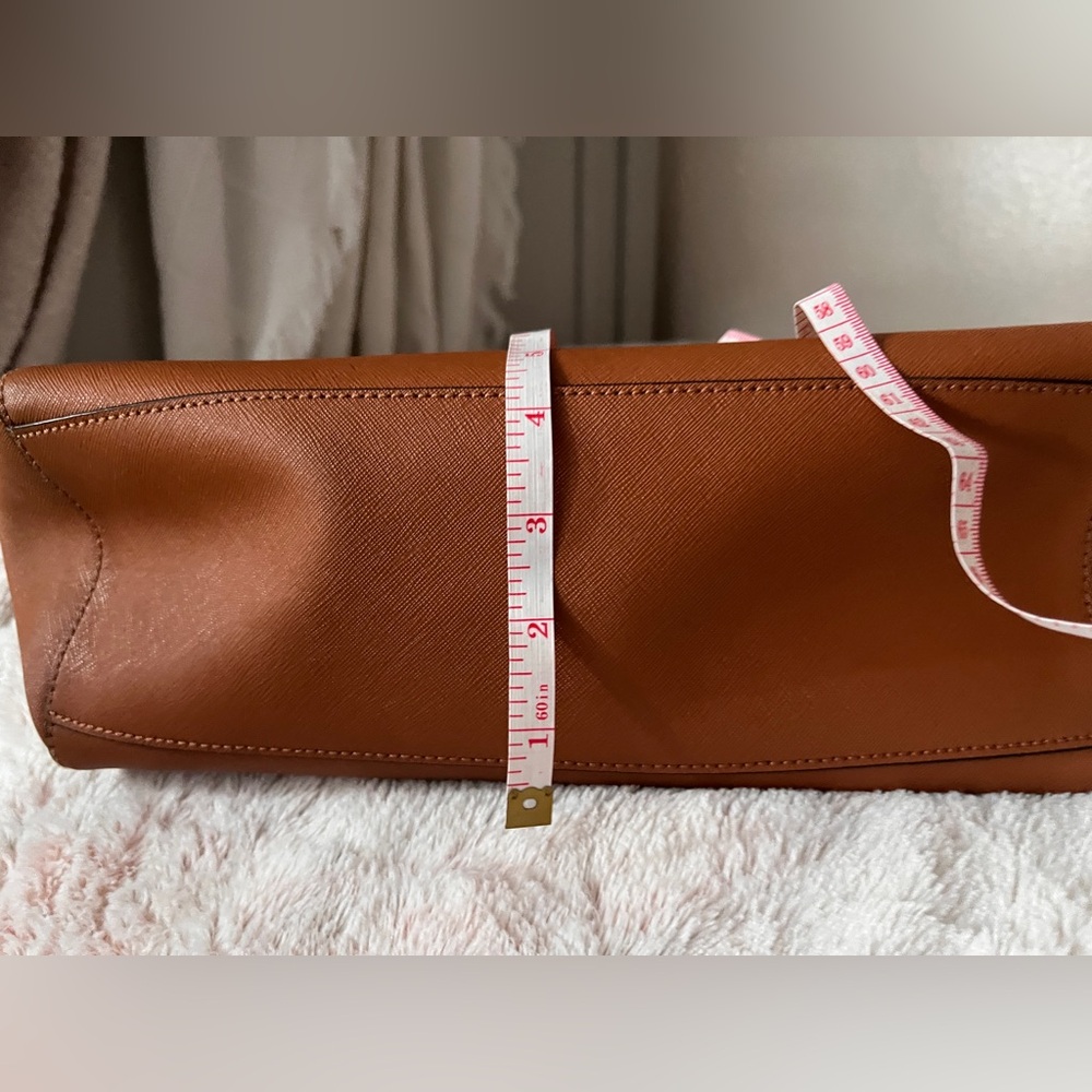 ✨Tory Burch York Tote✨ - Picture 14 of 16